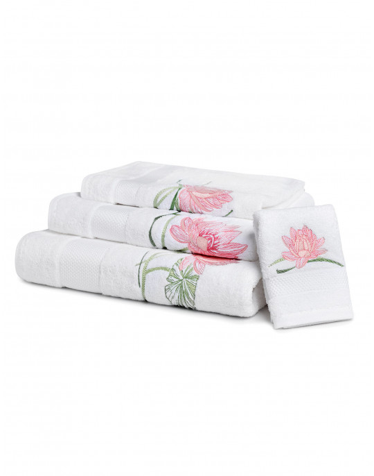 "Giverny" bath towels