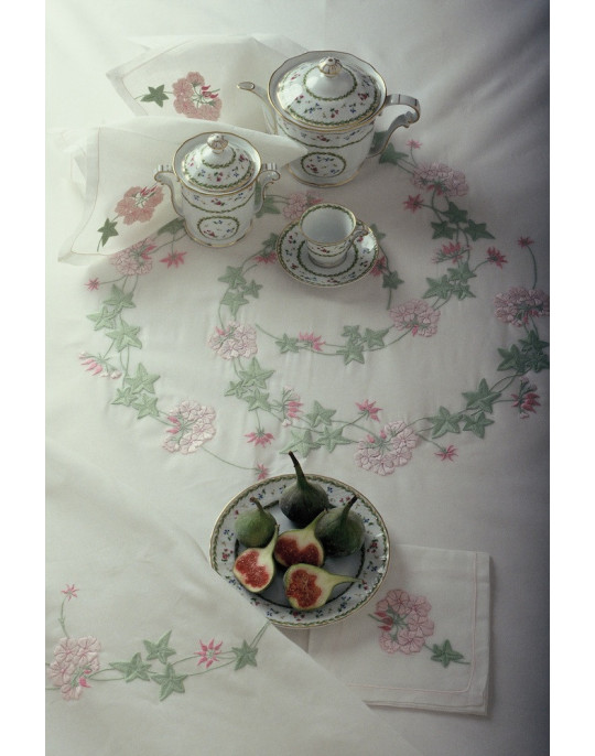 PINK GERANIUM Tablecloth