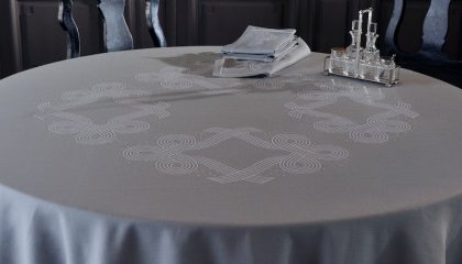 FEERIE Tablecloth