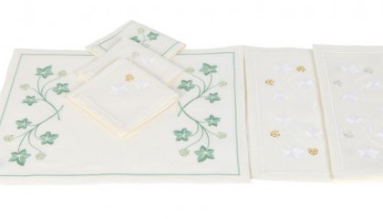 JARDIN BOTANIQUE (ivy leaves) placemats (exists in tablecloth)