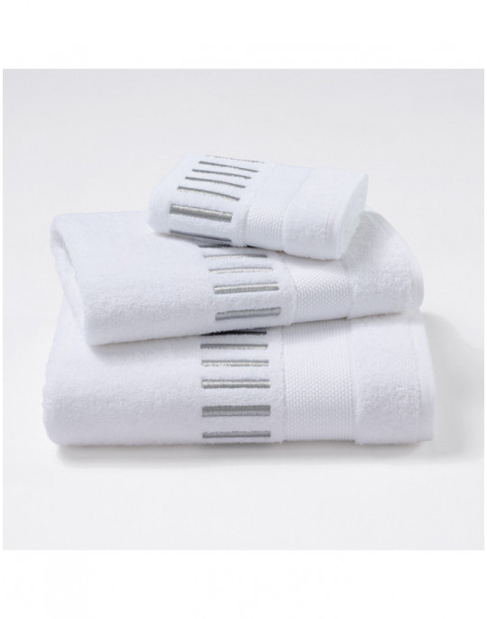 MADAME embroidered bath towels (white - silver)