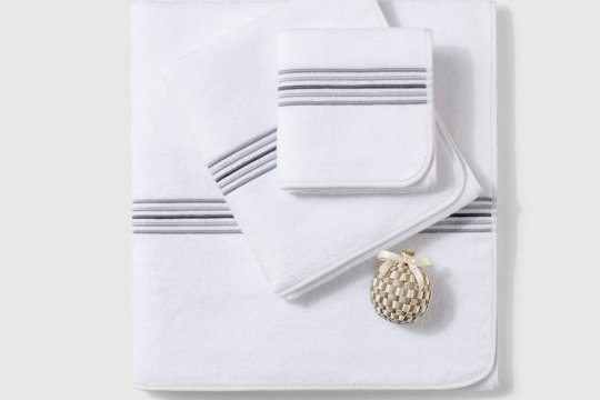 HORIZON embroidered bath towels