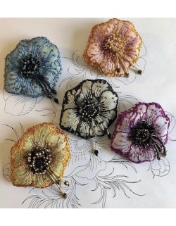 Anemone brooch