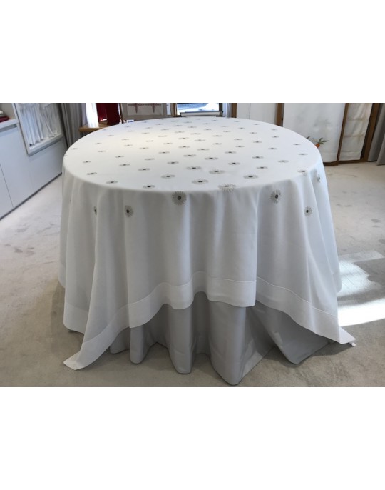 "Quand vient l'été" table cloth