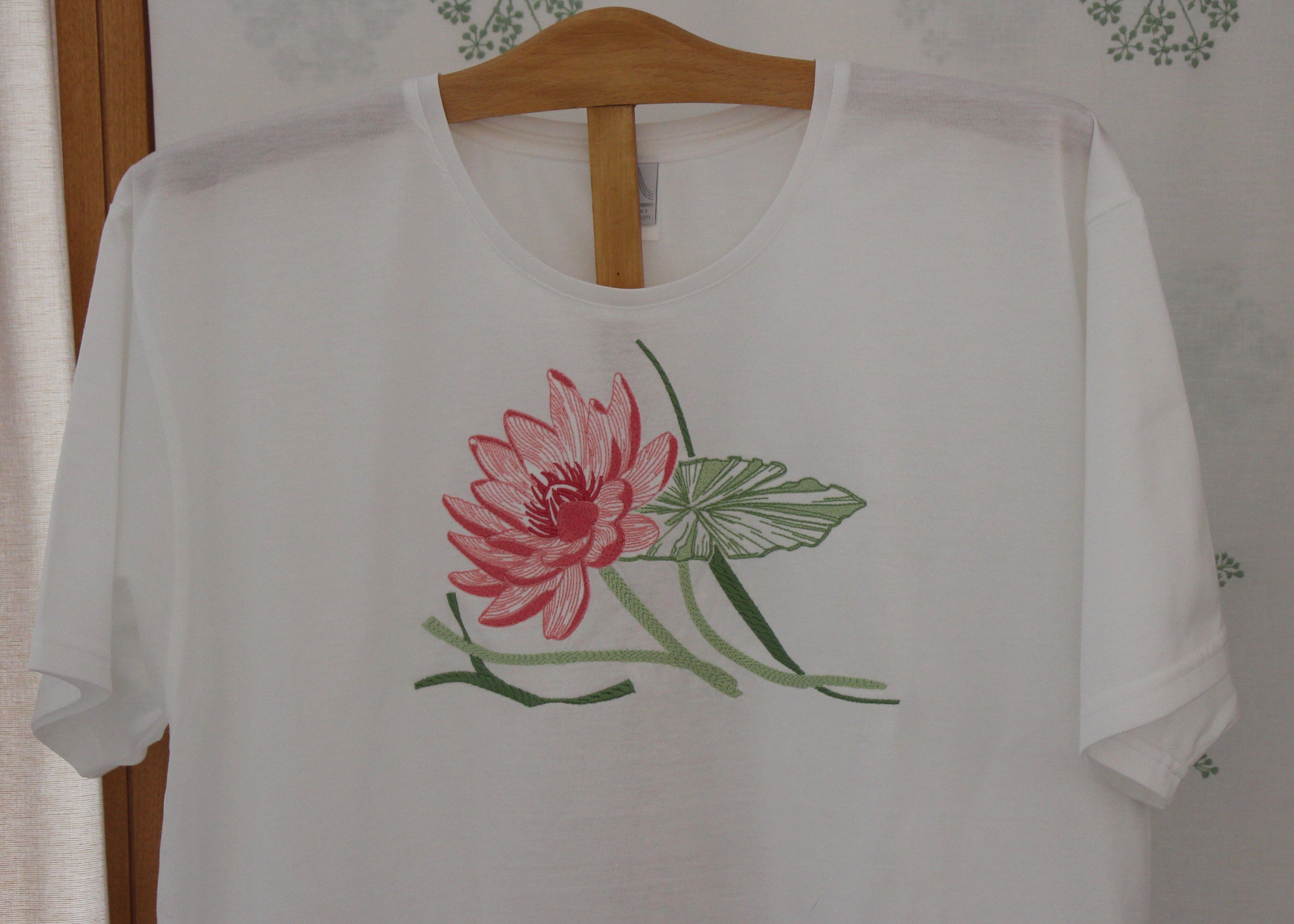 "Giverny" embroidered night t-shirt