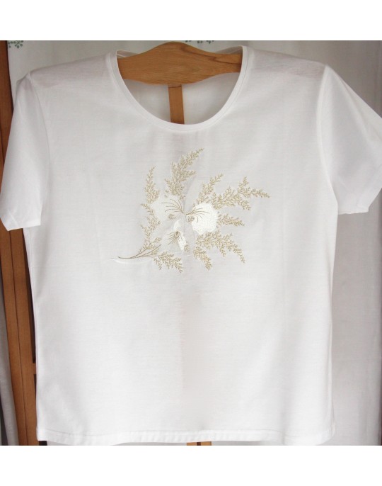 "Orchidée" (orchid) embroidered T-shirt