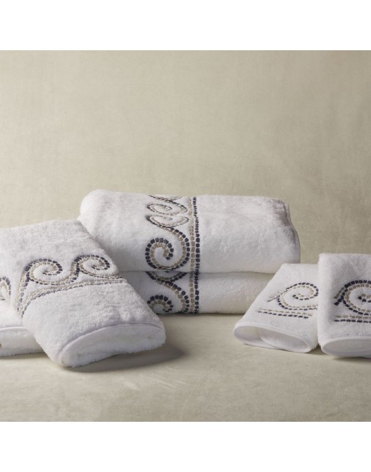 CARTHAGE bath towels