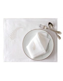 "Fougère" embroidered placemat and napkin