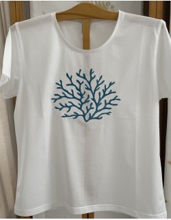 "Coraux" (coral) embroidered t-shirt
