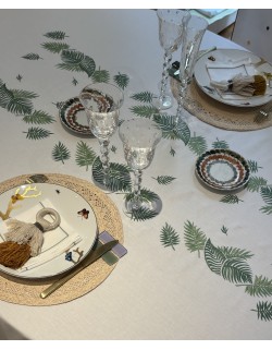 Nappe brodée "Amazone"