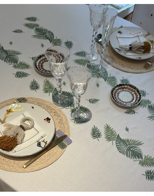 "Amazone" embroidered tablecloth